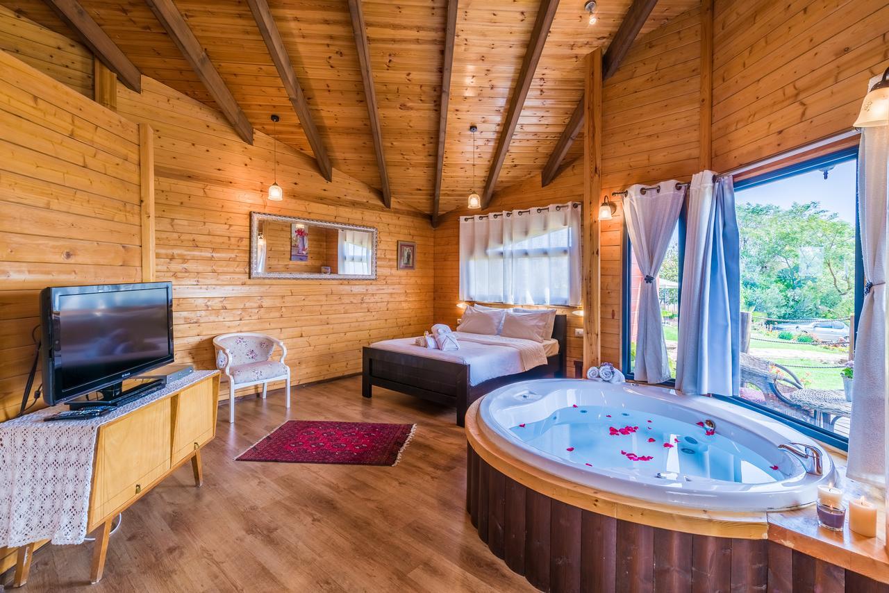 Nof Tzameret Cabins Kahal Exteriör bild